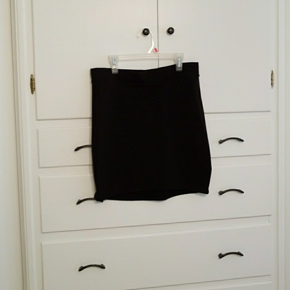 Black H&M mini